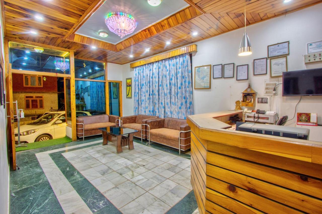 Hotel Royal Manali Екстериор снимка